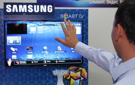 Samsung анонсировала телевизор с поддержкой жестового управления